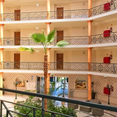 Exciting 1 Bedroom Apartamento Alvor